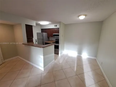 2796 S University Drive Davie FL 33328