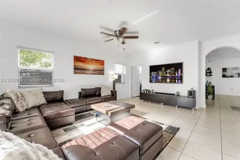 216 NE 36th Terrace Homestead FL 33033