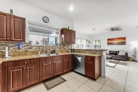 216 NE 36th Terrace Homestead FL 33033