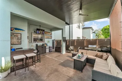 216 NE 36th Terrace Homestead FL 33033