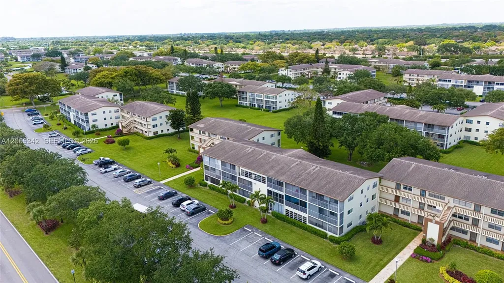 48 Mansfield B Boca Raton FL 33434