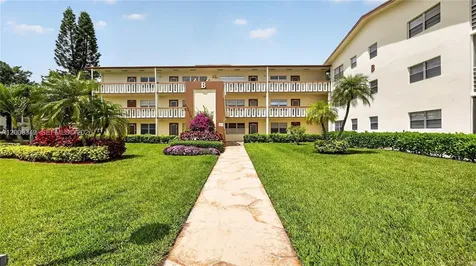 48 Mansfield B Boca Raton FL 33434
