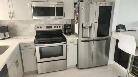 2711 N Pine Island Road Sunrise FL 33322