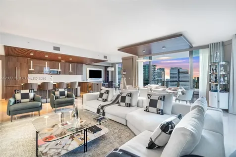 88 SW 7th Street Miami FL 33130