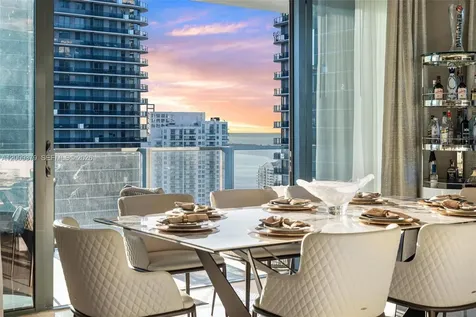88 SW 7th Street Miami FL 33130