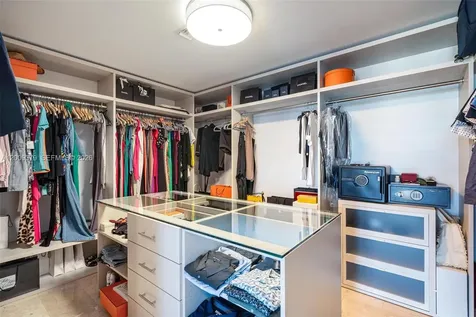 88 SW 7th Street Miami FL 33130