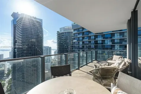 88 SW 7th Street Miami FL 33130