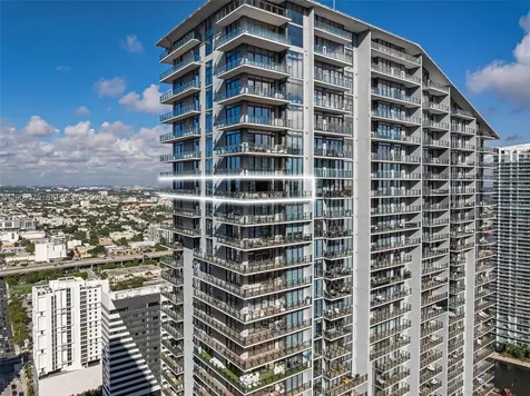 88 SW 7th Street Miami FL 33130
