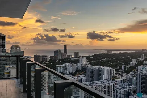 88 SW 7th Street Miami FL 33130