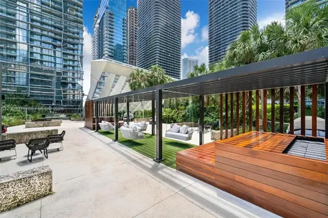 88 SW 7th Street Miami FL 33130