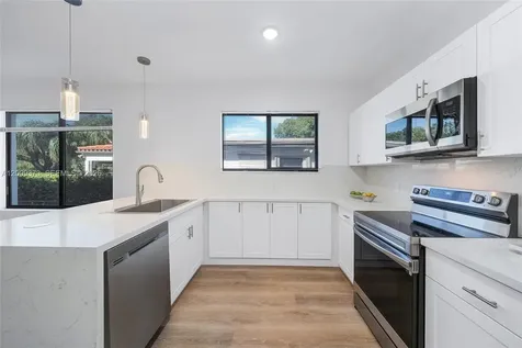 1925 SW 23rd Street Miami FL 33145