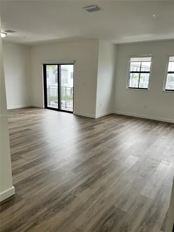 15540 SW 136th Street Miami FL 33196