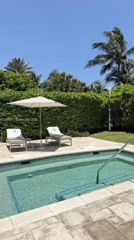 5875 Collins Avenue Miami Beach FL 33140