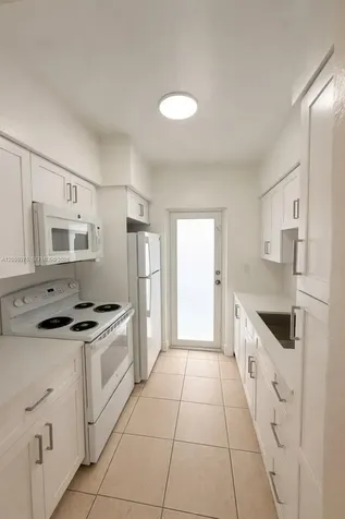 935 Bay Drive Miami Beach FL 33141