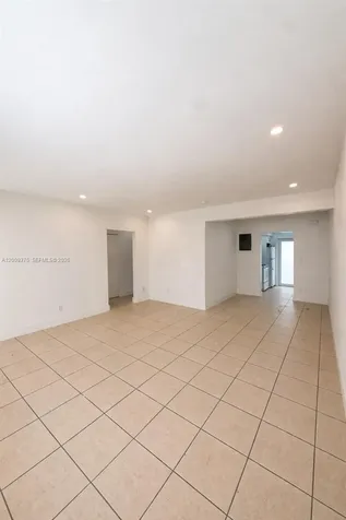 935 Bay Drive Miami Beach FL 33141