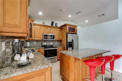 5673 SW 149th Avenue Miami FL 33193