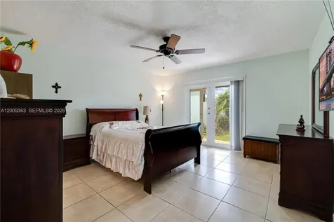 5673 SW 149th Avenue Miami FL 33193