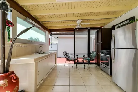 5673 SW 149th Avenue Miami FL 33193