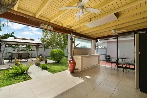 5673 SW 149th Avenue Miami FL 33193