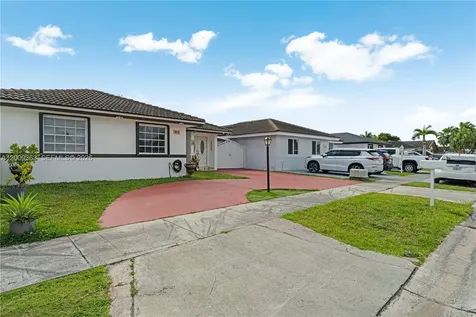 5673 SW 149th Avenue Miami FL 33193