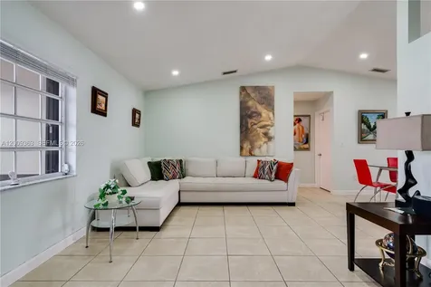 5673 SW 149th Avenue Miami FL 33193