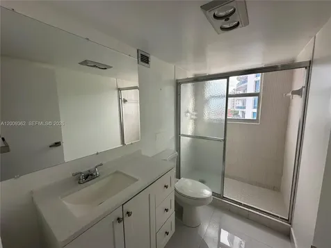 6039 Collins Avenue Miami Beach FL 33140