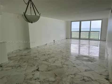 6039 Collins Avenue Miami Beach FL 33140