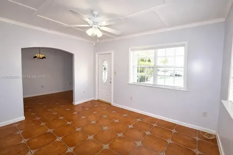 2544 SW 20th Street Miami FL 33145