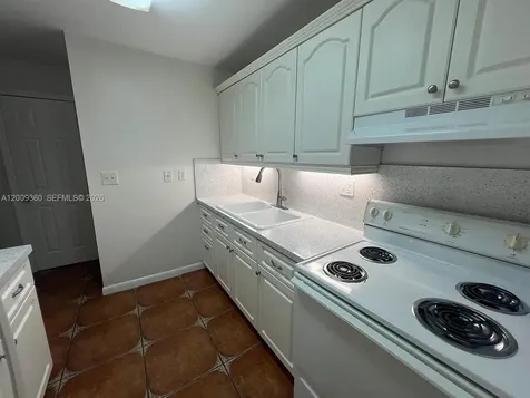 2544 SW 20th Street Miami FL 33145
