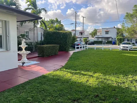 2544 SW 20th Street Miami FL 33145