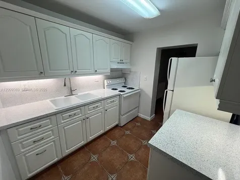 2544 SW 20th Street Miami FL 33145