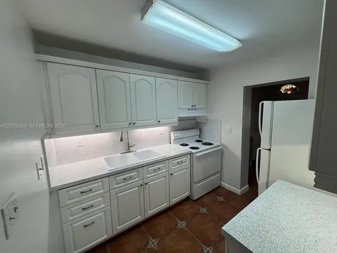 2544 SW 20th Street Miami FL 33145