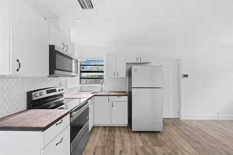 1344 NW 7th Terrace Fort Lauderdale FL 33311