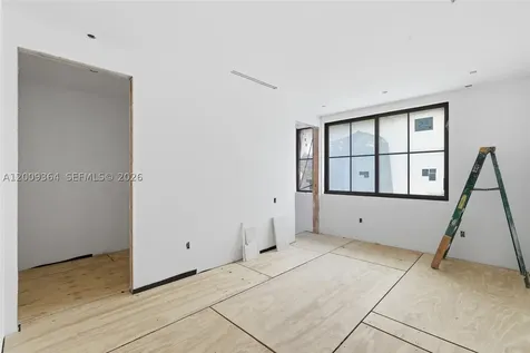 520 NE 53rd Street Miami FL 33137