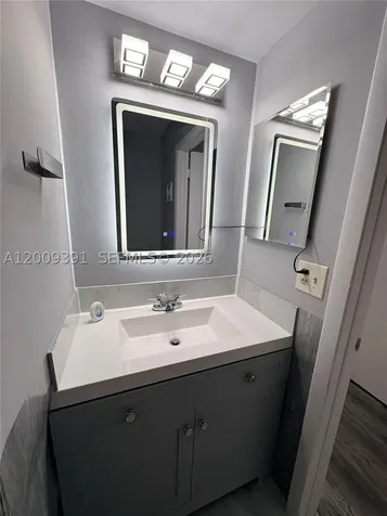 1798 Abbey Road West Palm Beach FL 33415