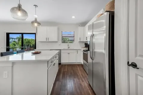 2981 Shortleaf Avenue Oakland Park FL 33311