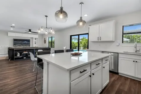 2981 Shortleaf Avenue Oakland Park FL 33311