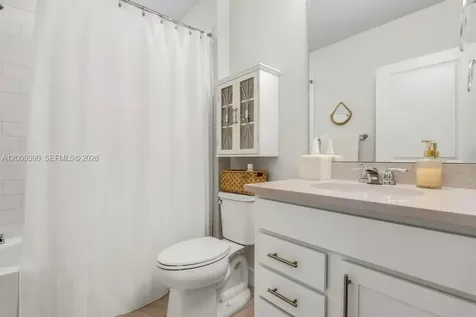 2981 Shortleaf Avenue Oakland Park FL 33311