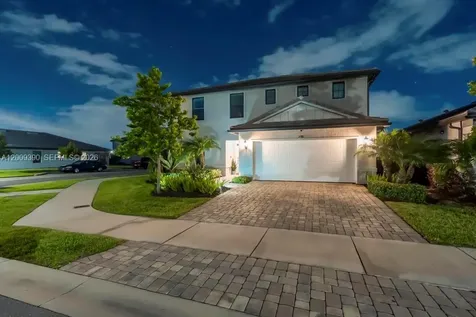2981 Shortleaf Avenue Oakland Park FL 33311