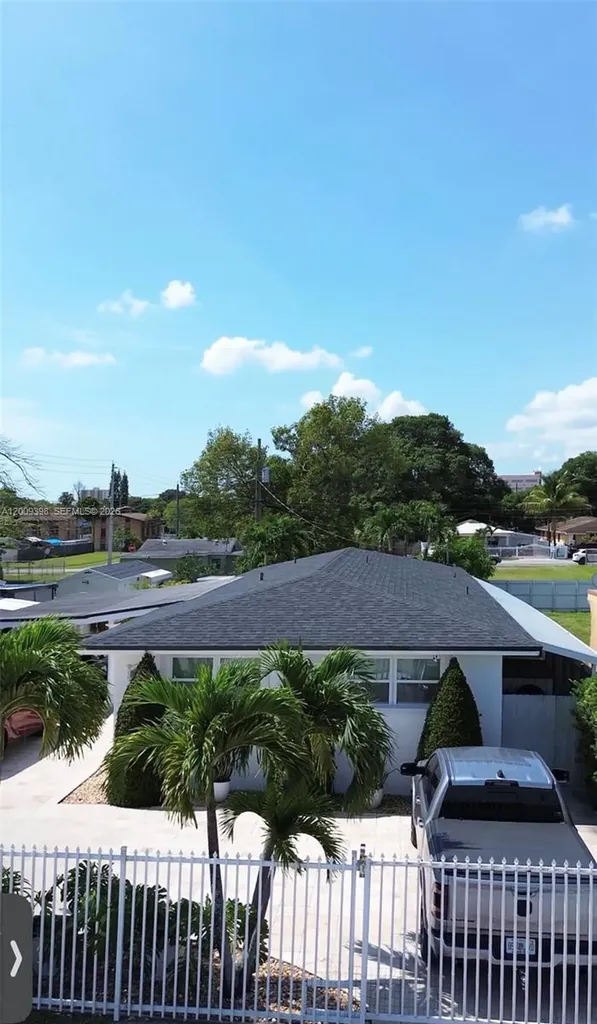 2512 NW 68th Street Miami FL 33147