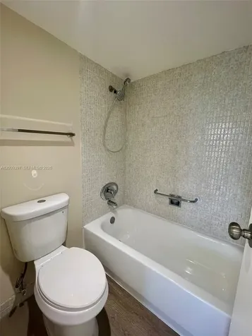 20400 W Country Club Drive Aventura FL 33180