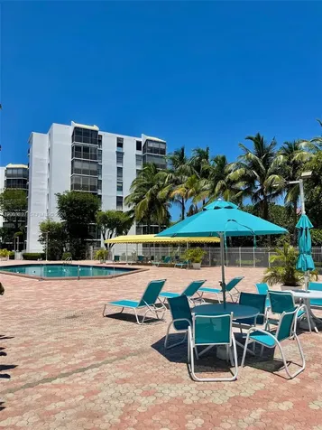 20400 W Country Club Drive Aventura FL 33180