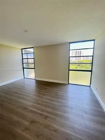 20400 W Country Club Drive Aventura FL 33180