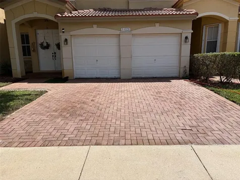 11028 NW 87th Lane Doral FL 33178