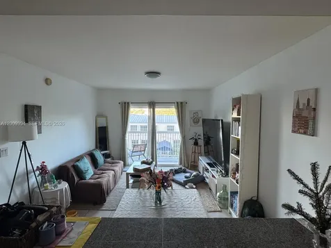 2740 SW 28th Terrace Miami FL 33133
