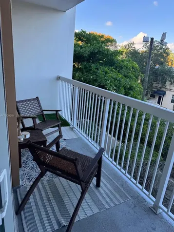 2740 SW 28th Terrace Miami FL 33133