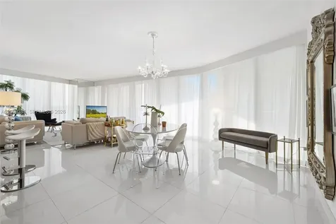 465 Brickell Avenue Miami FL 33131