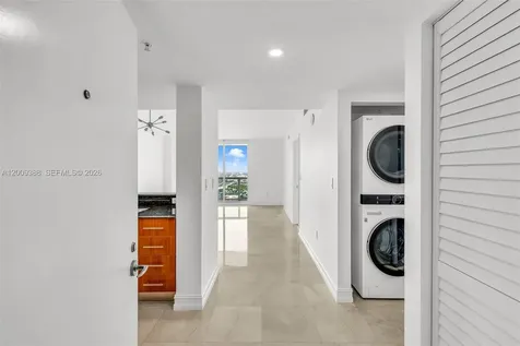 1800 N Bayshore Drive Miami FL 33132
