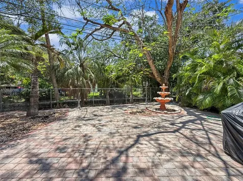 6714 N Waterway Drive Miami FL 33155