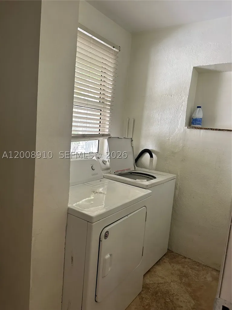 1422 Wiley Street Hollywood FL 33020